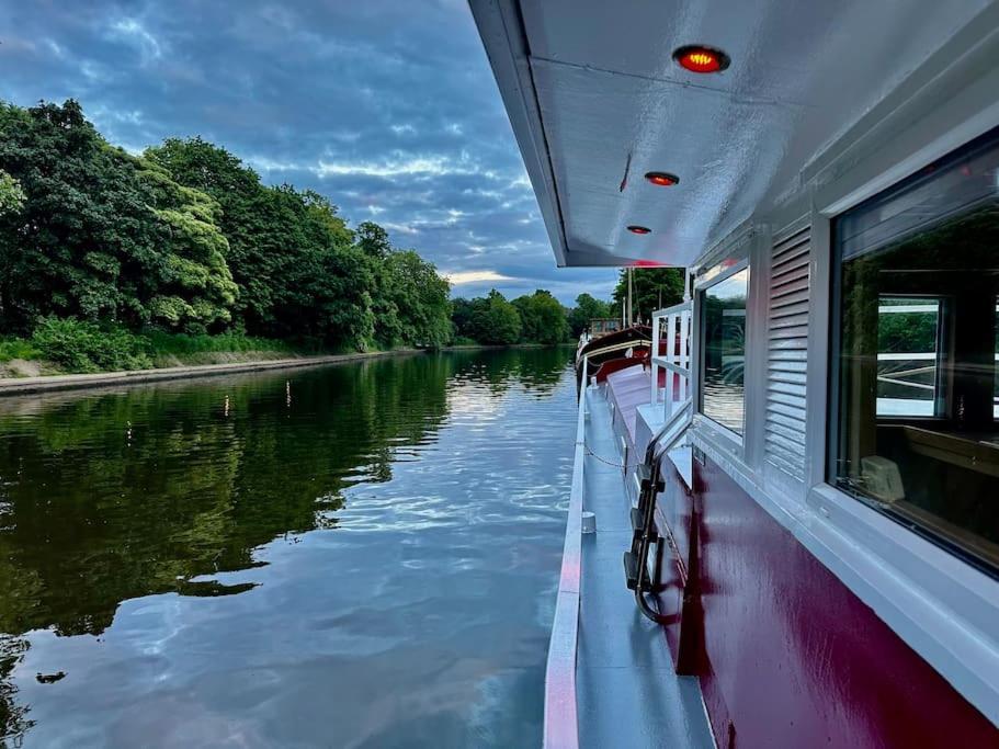 Unique Houseboat Experience I Central City Break York Exterior photo