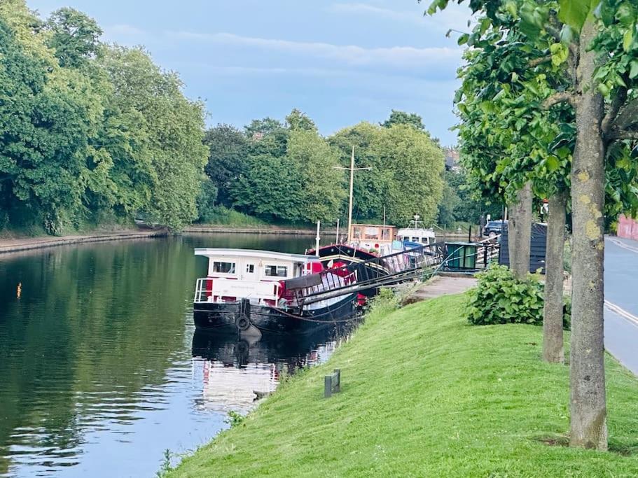 Unique Houseboat Experience I Central City Break York Exterior photo